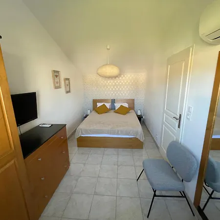 Casabella 3 Holiday home *